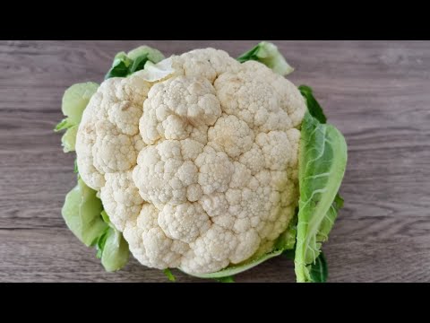 Video: Mabangong cauliflower sa batter sa isang kawali
