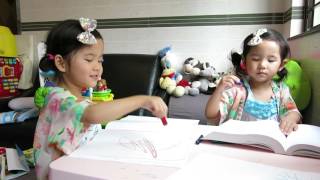 Aliza & Naomi 2016042301
