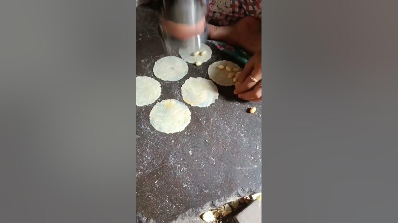 Ternyata begini cara bikin emping melinjo #empingmelinjo #tutorial #viral