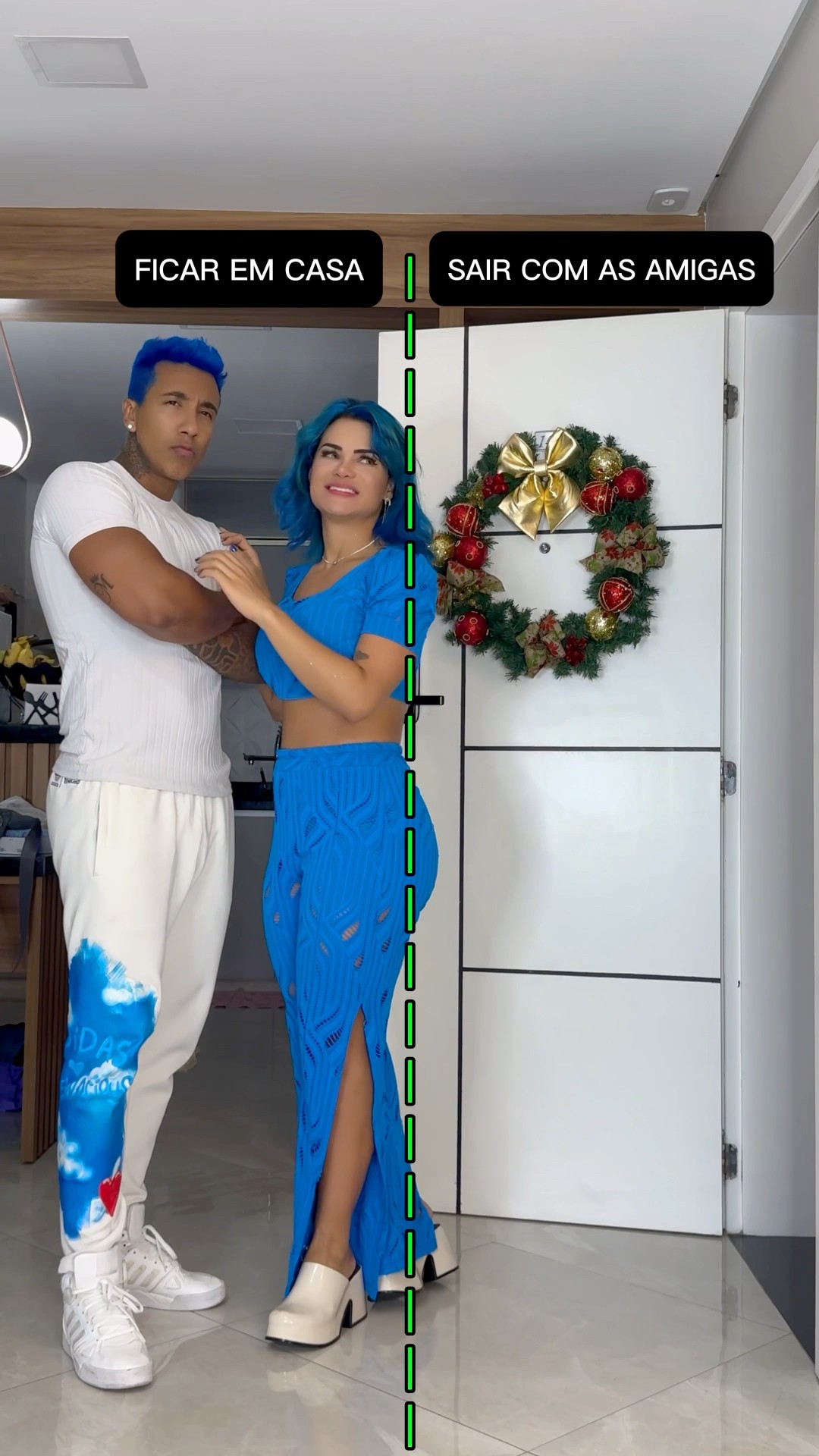 Você prefere ficar em casa ou sair com os amigos(as)? ? @ApolloSant #entretenimento #funny