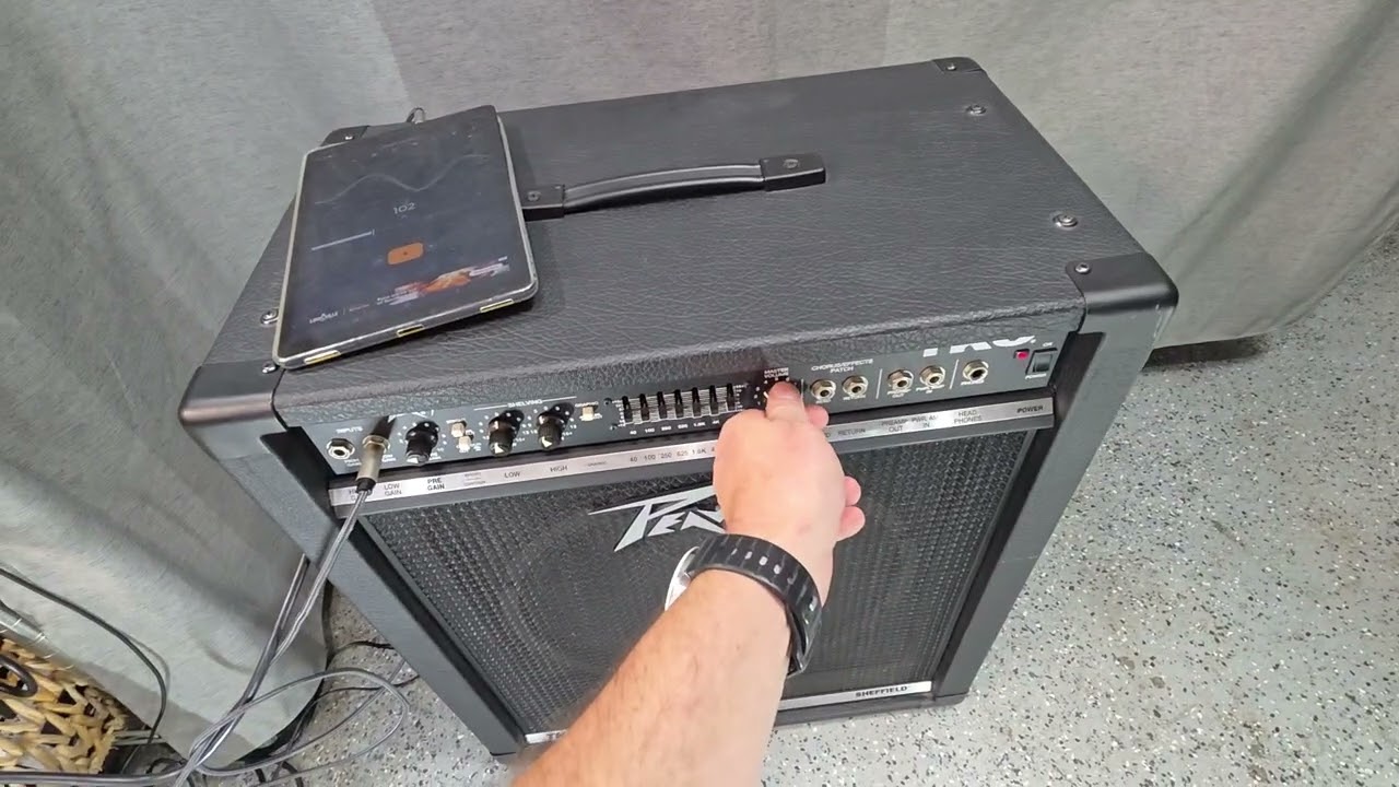 Peavey TKO-115S Bass Amplifier - Vintage 90s Amp for Bass Guitar