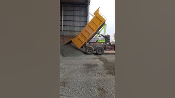 Aggregate unloading #construction #concrete #aggregate #stone