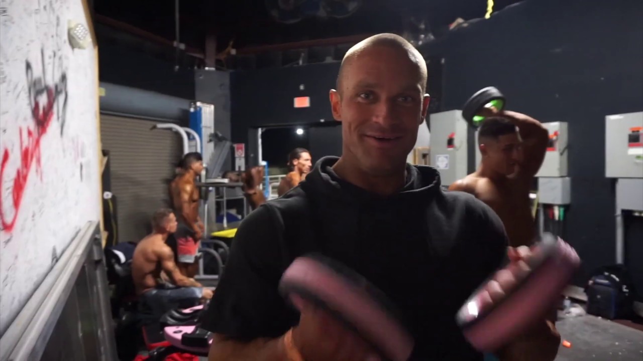 GUEST POSING w/ STEVE KUCLO @ THE 2019 NPC NM STATE!!