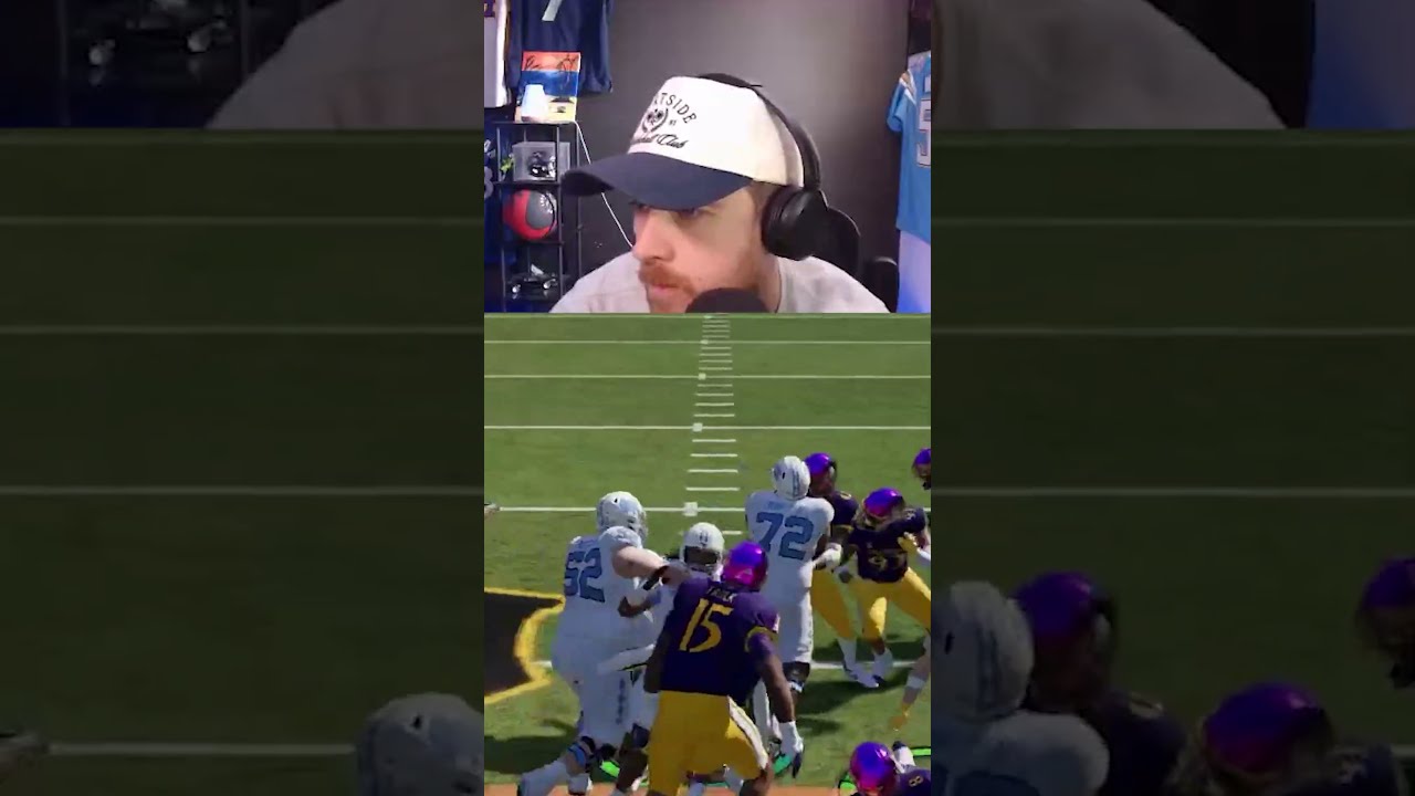 I HAVE NO IDEA HOW SCORED THIS IN CFB 26 