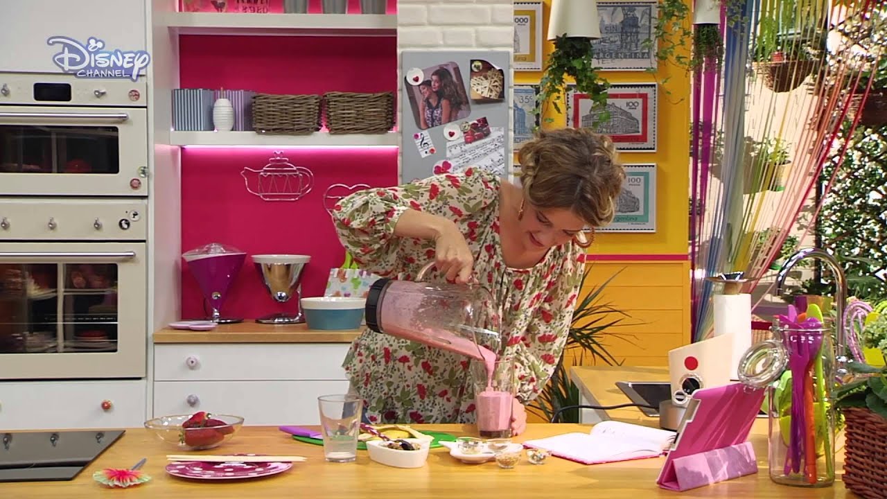 Retetele Violettei - Smoothie de capsune