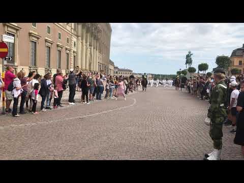 Video: Cambio della guardia a Stoccolma, Svezia