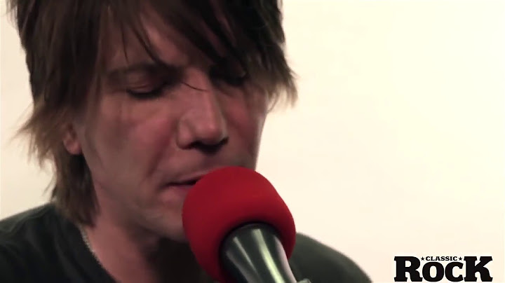 Iris Acoustic version - Acoustic performance video thumbnail