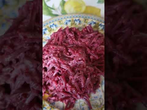 Салат 🥗 Деликатесный 😂 #свекла #рецептсалата #быстрыйсалат