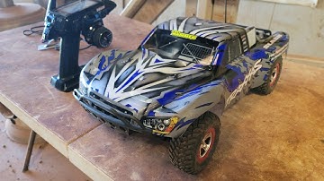 The BEST 2WD Traxxas Spec Slash setup followed by some quick laps around the track.😎