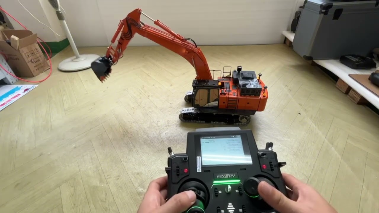 TOUCAN RC HOBBY 90% Metal Lesu 1/14 RC Hydraulic Excavator Aoue