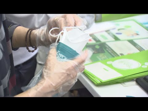 2장씩 사는데 포장은 3~5장 묶음…배려 부족 아쉬워 / 연합뉴스TV (YonhapnewsTV)