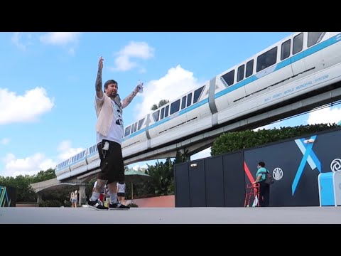Disney's EPCOT Monorail Has Returned - Finally On Board After Year & Half / Park Views & DVC Lounge