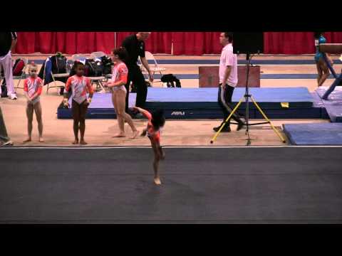 2010 Elite Qualifier Columbus - Laurie Hernandez -...