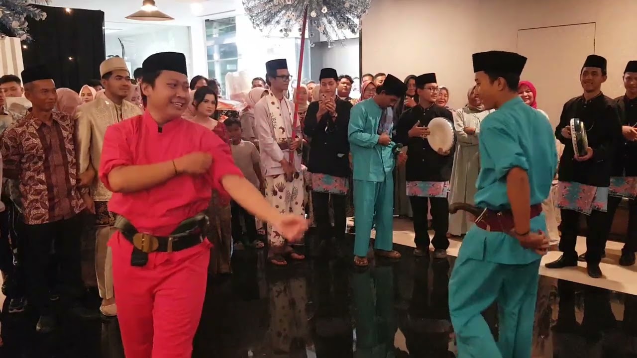 PALANG PINTU SANGGAR KEMBANG KELAPA DI BINTARO