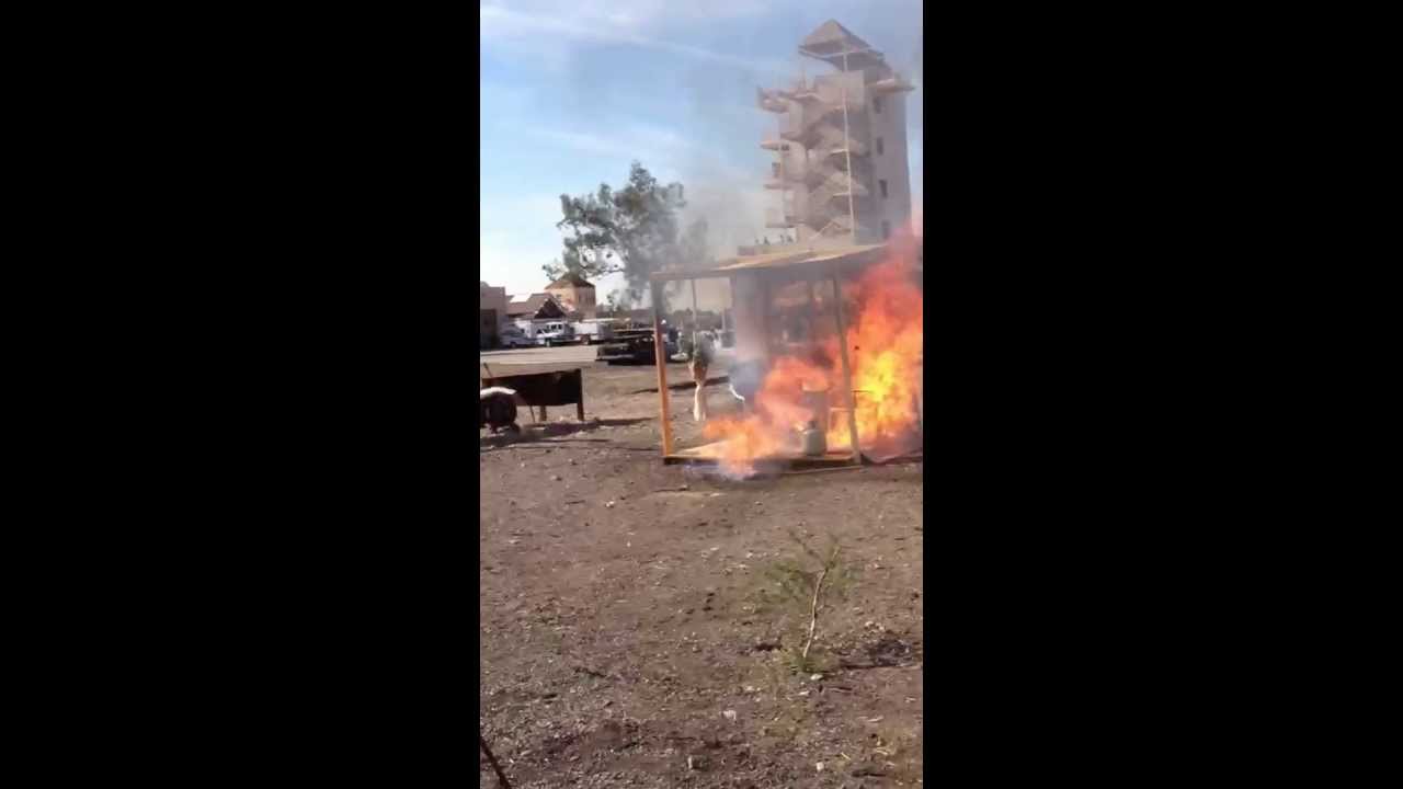Turkey fryer danger demo thanksgiving point
