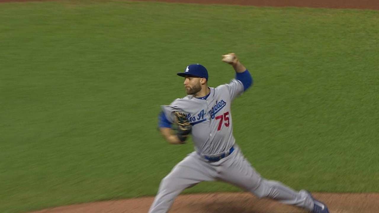 LAD@SF: Rodriguez gets strikeout to end the inning