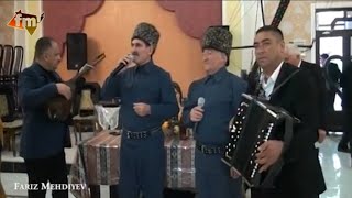 Bas saritel - Qelender Zeynalov, Elviz Gedebeyli, Nazim Qluyev, Vaqif / asiq Vuqarin ad gunu -55 yas Resimi