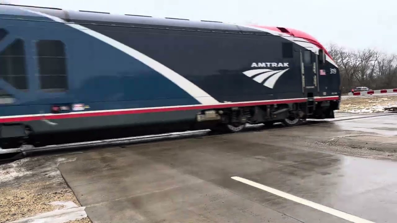 Amtrak Empire Builder Red Wing, MN 12-27-25