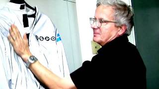 Exclusive studio tour with Devo