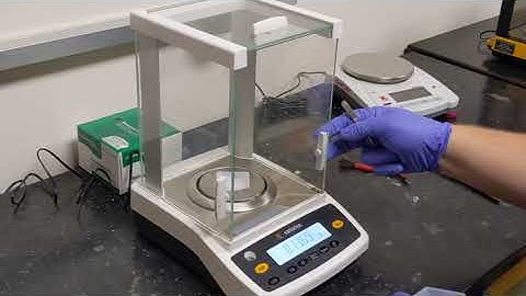 How to use an analytical balance