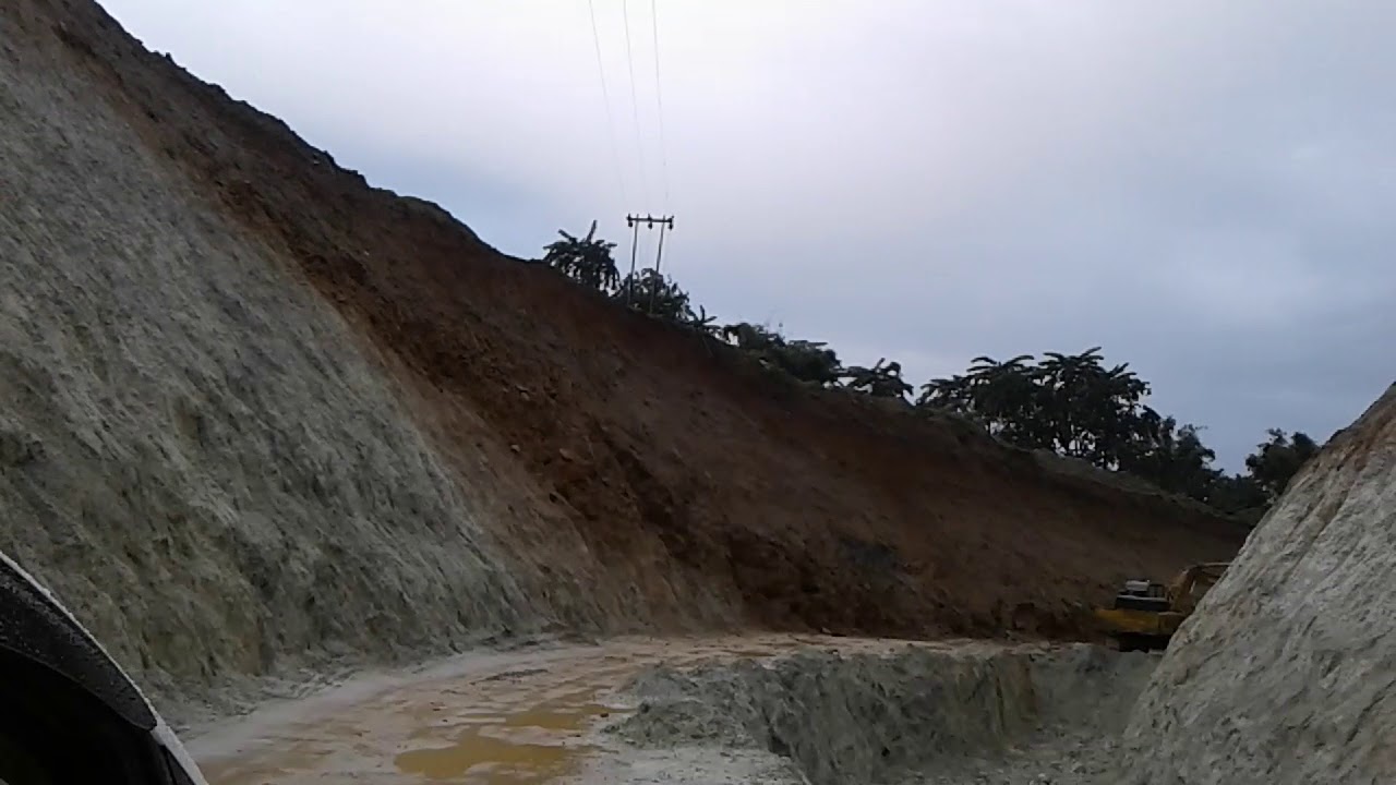 Dangerous roads to mayodia from roing