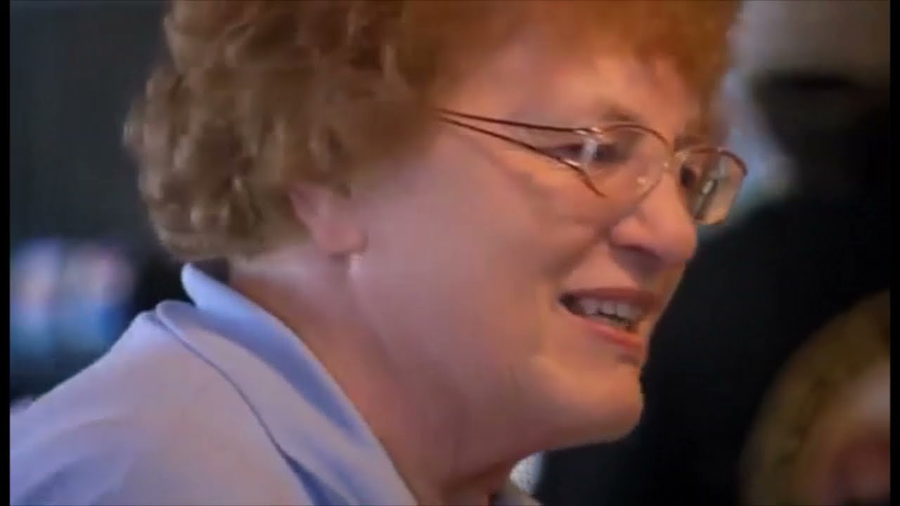 Kroll's Diner, Bismarck ND - Stephen Fry in America