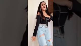 Afghan girl New trending video - full hot 🔥 sexy dance