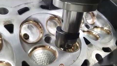 Berylium Seat valve job on Honda K20 with Rottler SG machine for Ferrea valves