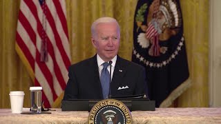 Usa, la gaffe di Biden a microfono aperto: insulta il giornalista chiamandolo 