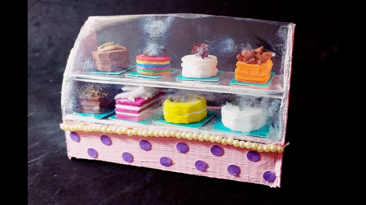 PASTANE/KAFE 1: PASTA DOLABI BARBIE BEBEK EVİ/ PASTRY SHOP/CAFE 1: CAKE CABINET BARBIE DOLL HOUSE