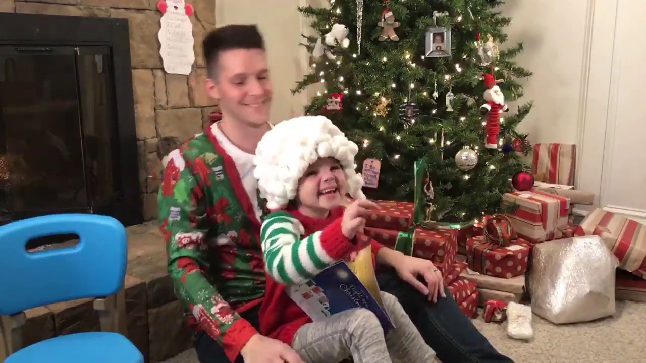 [LIVE] Josie (reluctantly) reads “The Night Before Christmas” - 12/22/18