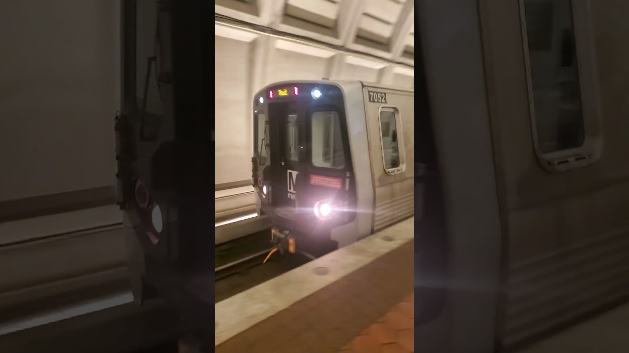 red line automated train arrives at Glenmont a few mins ago! 