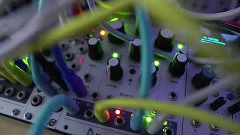 Modular Jam - Core Mutable Instruments Elements, Peaks, Clouds, Tides, Marbles, Intellijel Plonk.