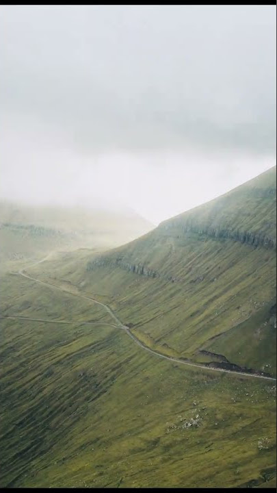 Mountain, foggy, windy, wind sounds, nature sounds, breeze sound - windy wind sound