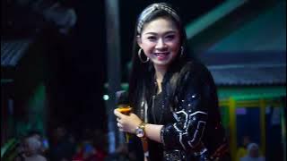 RATNA ANTIKA - RUNTAH | AMELIA MUSIC LIVE KABONGAN KIDUL REMBANG