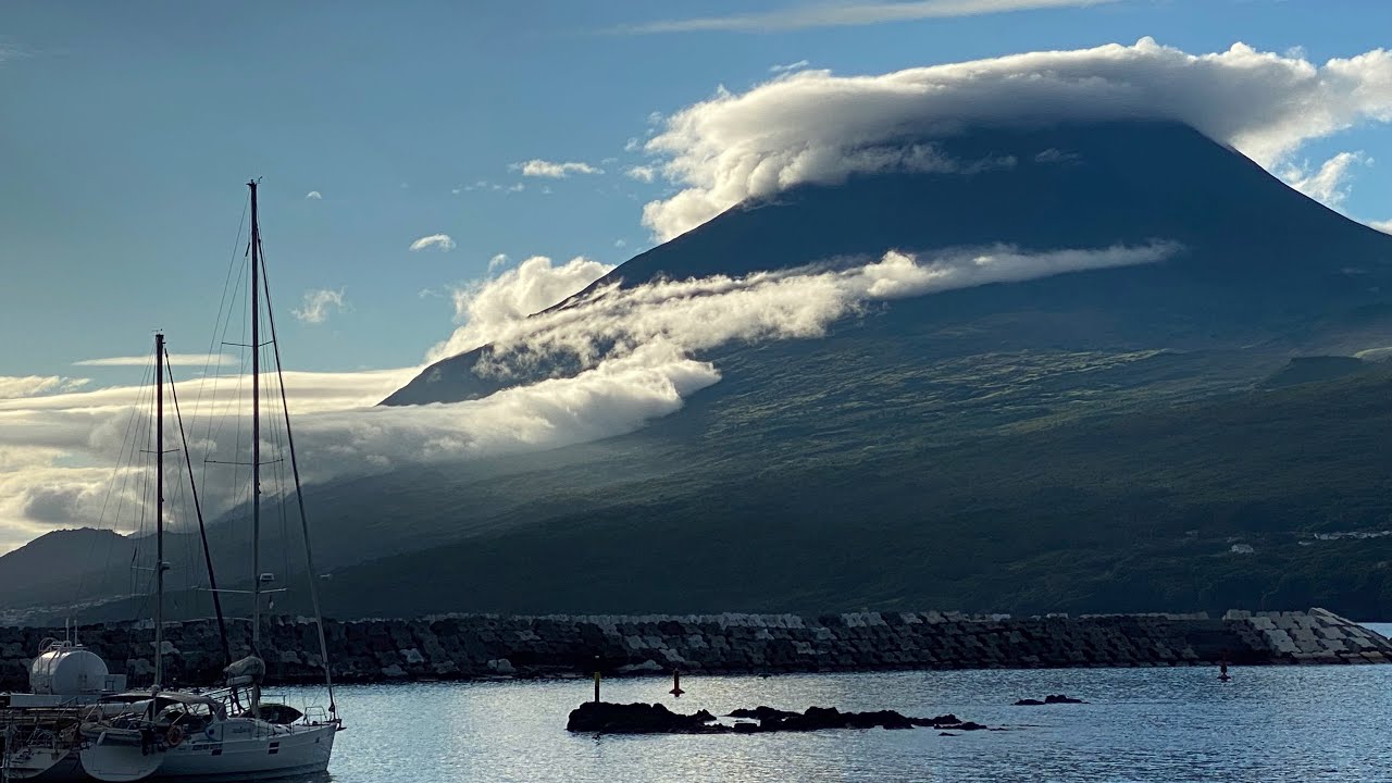 4. Sailing Azores - Island Pico