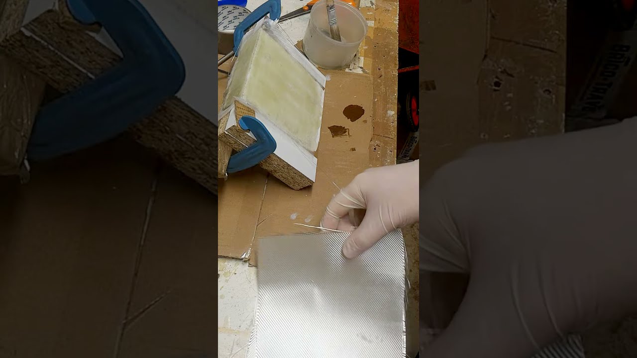 Stratification fibre de verre polyester
