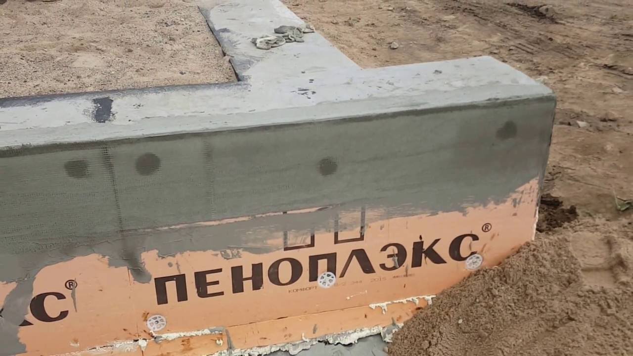 День 10. Утепление фундамента под крыльцо