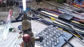 THEGLASSMAN'S WORLD is LiVE on the Torch Blowing Glass!