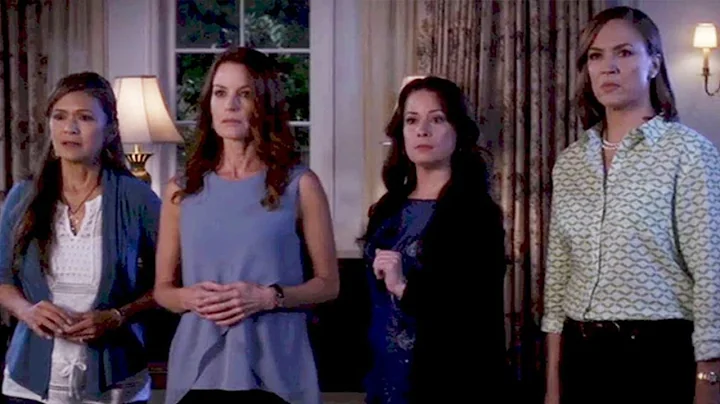 Marlene King Finally Explains How Pretty Little Liars Moms Get Out of The Basement