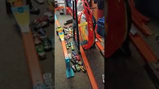 Hot Wheels Triple Loop and Jump Raceway 🏁
