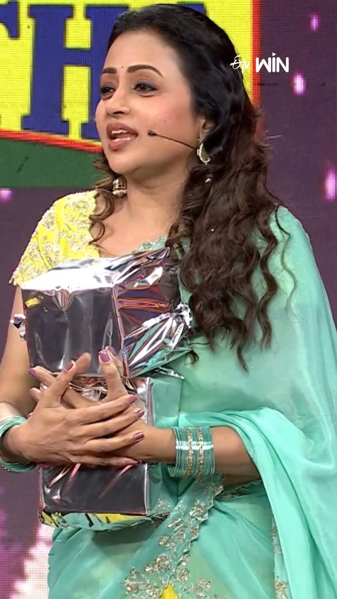 #shorts - బాక్సు బద్దలైంది..! #gameshow #Suma #SumaAdda #etv
