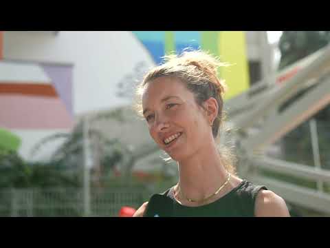 hqdefault - Carolin Kaisers neues Kunstwerk bringt Farbe nach H4