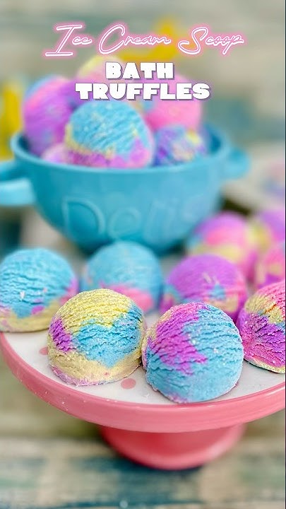 Rainbow Cookie Bubble Bath Truffle Scoop