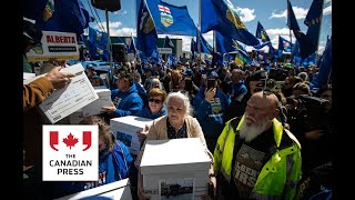 Alberta separatist group submits referendum petition touting enough signatures to trigger vote