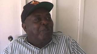 Cedell Davis---It Ain't Easy Playin' The Blues