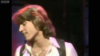 Miniatura de vídeo de "Andy Gibb - Shadow dancing"