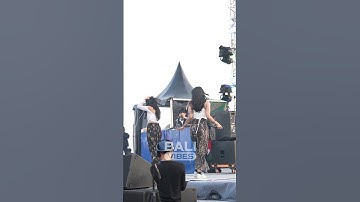 Thumbnail of GOYANGAN ERIKA PUTRI DI ACARA PANTAI MELASTI #bali #erikaputri #goyangpargoy