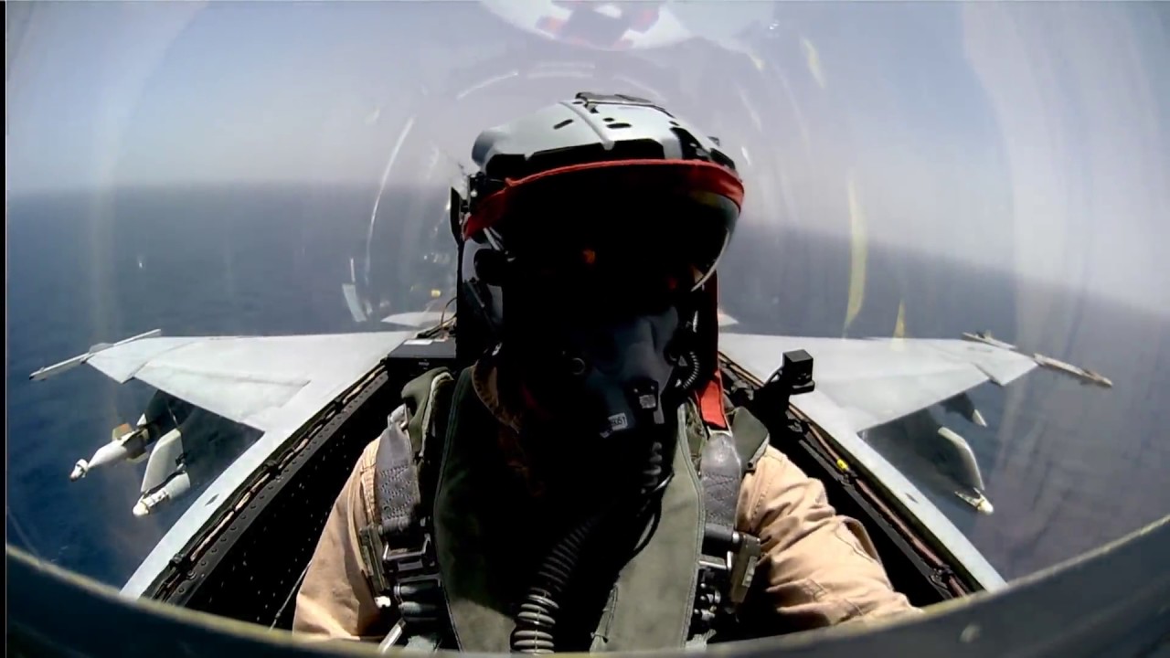 самолет в стратосфере миг 31. истребитель летает батуми. пилот истребителя f 15. перехватчик в стратосфере миг 31. музыка с клипом о полете истребителя.