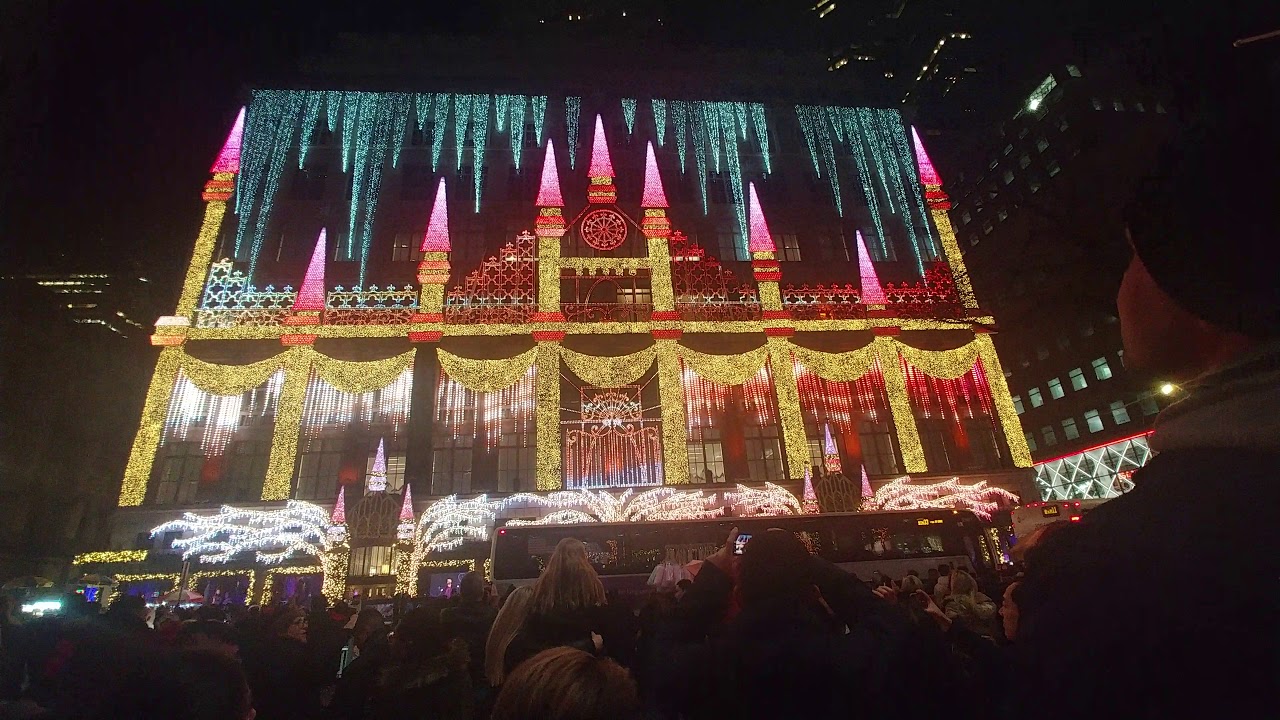 2019 SAKS FIFTH AVENUE CHRISTMAS LIGHTS SHOW YouTube